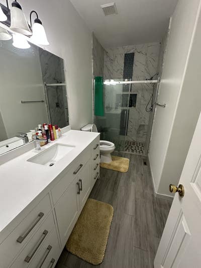 Extra room Main Photo