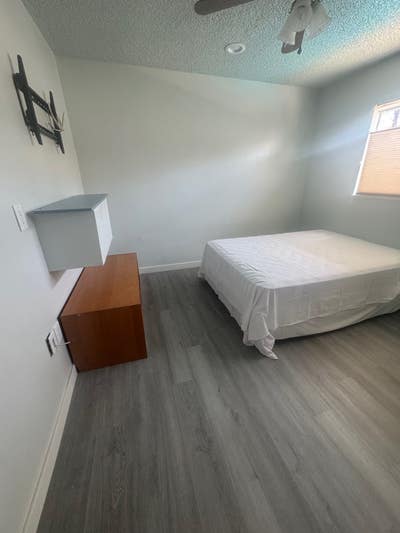 PRIVATE fully furnished or unfurnished Main Photo