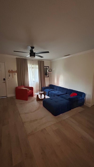 Looking For Roomate  Main Photo