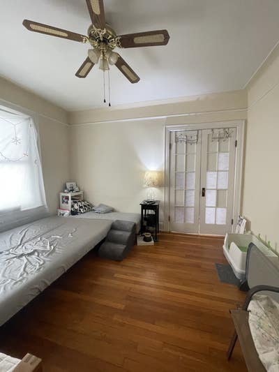 I'm looking for a friendly roommate :)  Main Photo