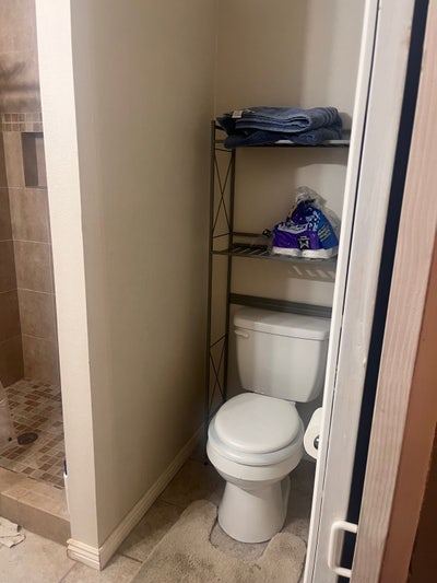 Room for rent Main Photo