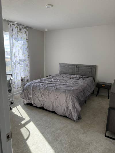 Furnished Private Room for Rent–Utilities Included Main Photo