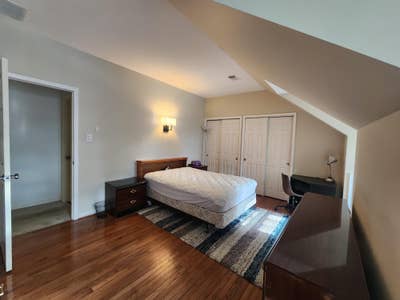 Large furnished bedroom with full bath Main Photo