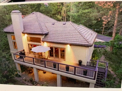 Large airy retreat in the woods Main Photo