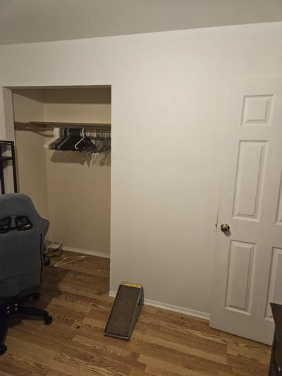 Looking for a roomate Main Photo