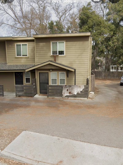 Looking for reliable roommate  Main Photo