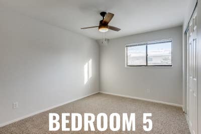 Stylish Private Room in CommunityLiving Home Main Photo