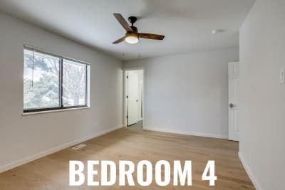 Modern Private Room in Friendly Lakewood Co_Livin Main Photo