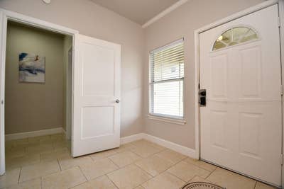 Comfort, Connection & Convenience – Houston CoLivi Main Photo