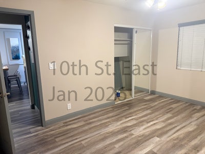 Room for rent in Privately owned Condo Main Photo