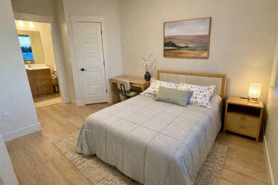 Furnished Room w Prvt Bathroom all you Need Main Photo