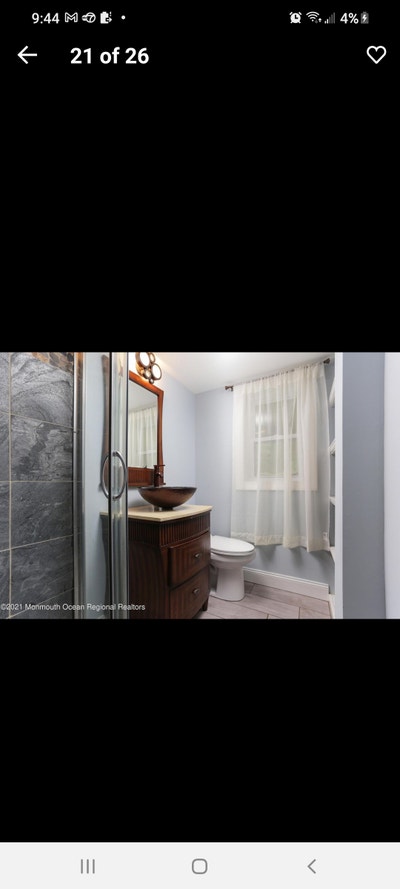 Lower half of bi level for rent Main Photo