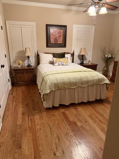 Master Room with private bath Main Photo