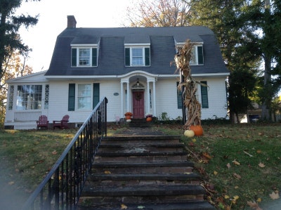 Beautiful One BedOne Bathfurnished Suite shared Hi Main Photo