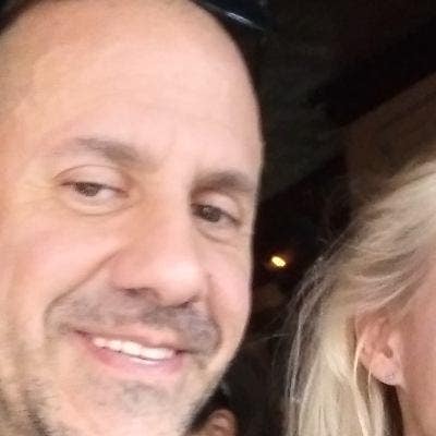 Laid back easy to get along looking for a room Main Photo