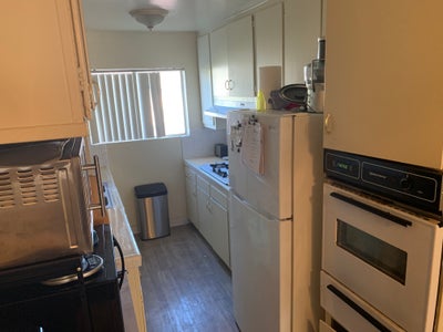 Burbank Private room with Ensuite full bathroom Main Photo