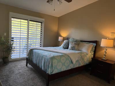 Furnished room in large home Main Photo