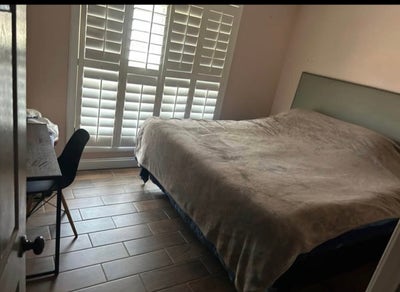 Room for rent Main Photo