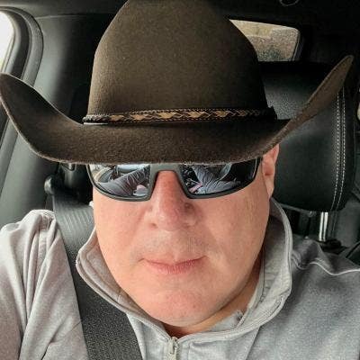 Reliable adult looking for a room in Gardena Main Photo