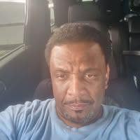 Professional Male seeks a small or large room Main Photo