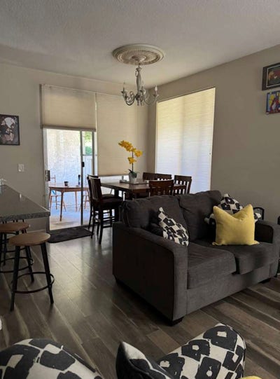 Quiet, private room in well-kept condo TO, CA  Main Photo