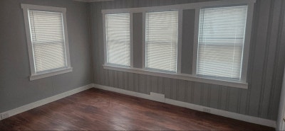 Newly renovated larger studio everything included  Main Photo