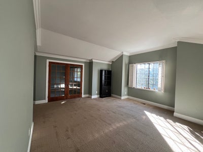 Private Master Suite w/ En-Suite Bath in Quiet Own Main Photo