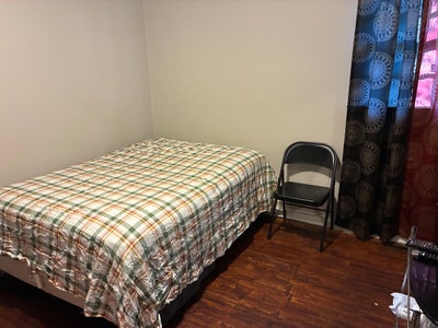 Looking for a New female roommate !  Main Photo