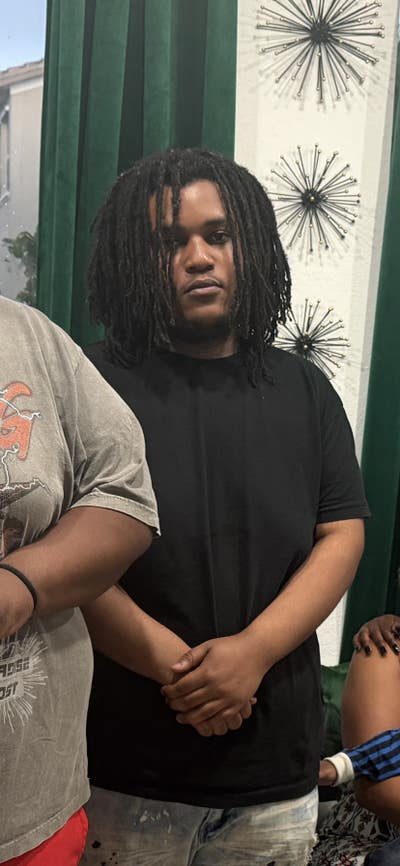 Room wanted in Miami, FL Main Photo