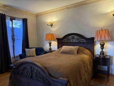 Peaceful Quiet Very Large Room Main Photo