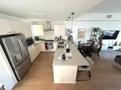 Fully Furnished Private Bedroom Main Photo