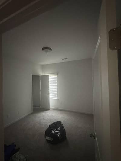 2 Rooms for rent with shared bathroom  Main Photo