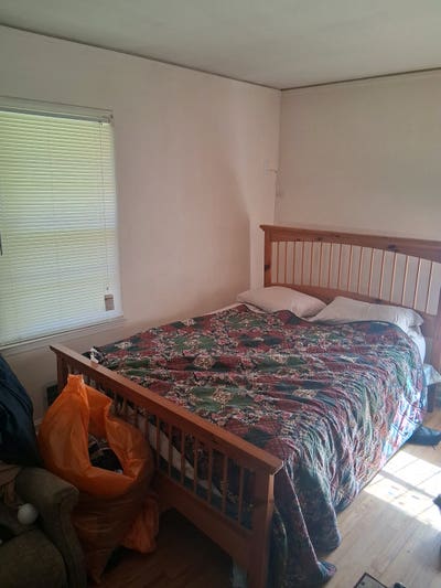 Room for rent  Main Photo