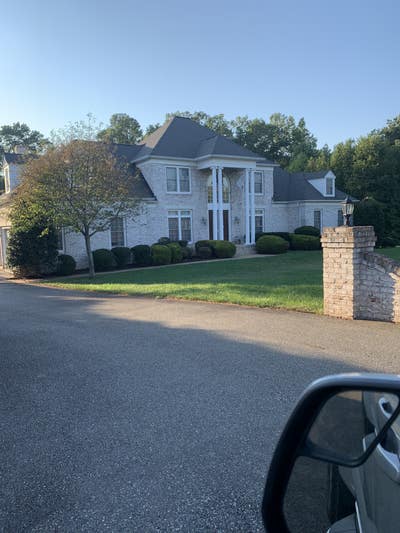 Private Apartment with Bath, Closet and Tv Main Photo