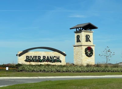 Furnished room 4 bedroom house in Houston suburb. Main Photo