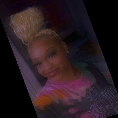 Looking for room with kind host Main Photo