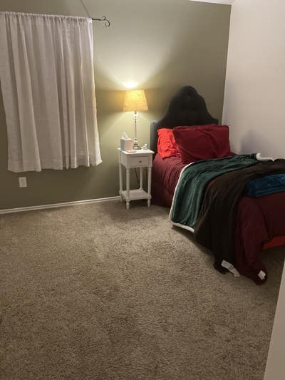 Bedroom for rent in Kingwood  Main Photo