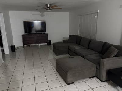 Room for Rent 3 Minutes from Downtown Chandler Main Photo