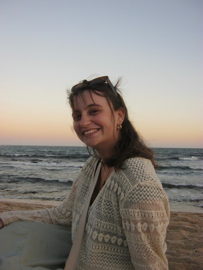 Female, 23, $1200, Move Soon, Females 18 to 30 Main Photo