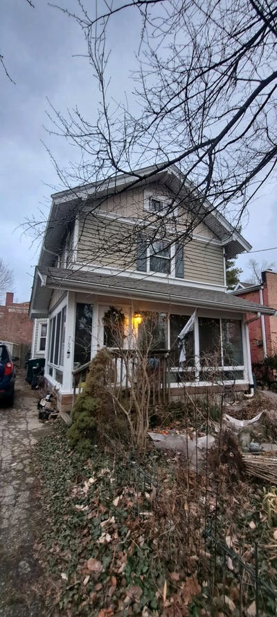 Looking for roommate! Main Photo