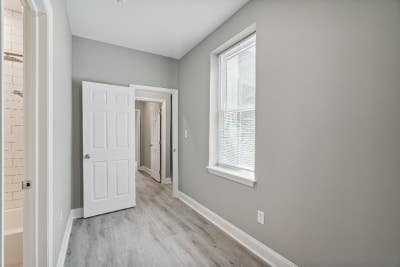 Philly Launch Pads_ Walnut St (Utilities Included Main Photo