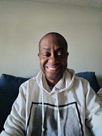 Room wanted in Tampa, FL Main Photo