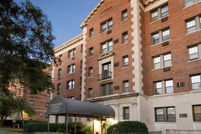 Roommate in Conneticut Heights Building 4 Main Photo