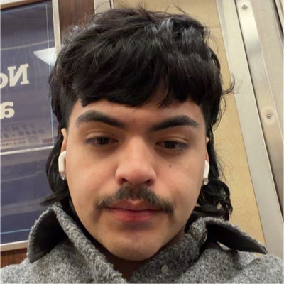 Single professional new to the city Main Photo