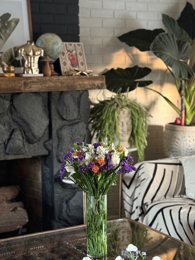 2 rooms available for females in 3 bedroom home Main Photo