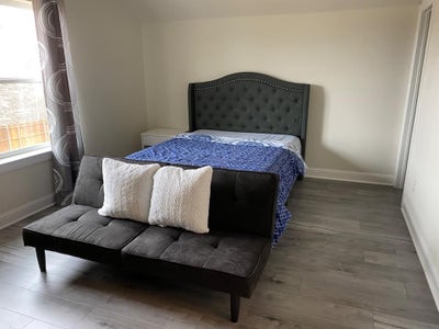 Fully Furnished Room for Rent Main Photo