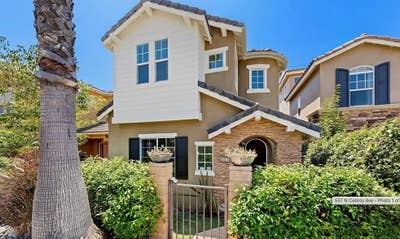 Seeking Female Roomate Main Photo