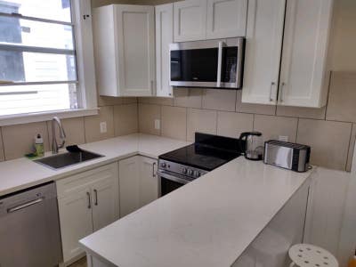 Private room in a 3b1b unit 1 minute walk to campu Main Photo