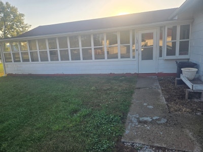  Cottage on private pond Main Photo