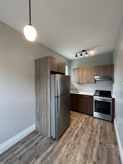 Beautiful Large Studio Now Available In East Orang Main Photo